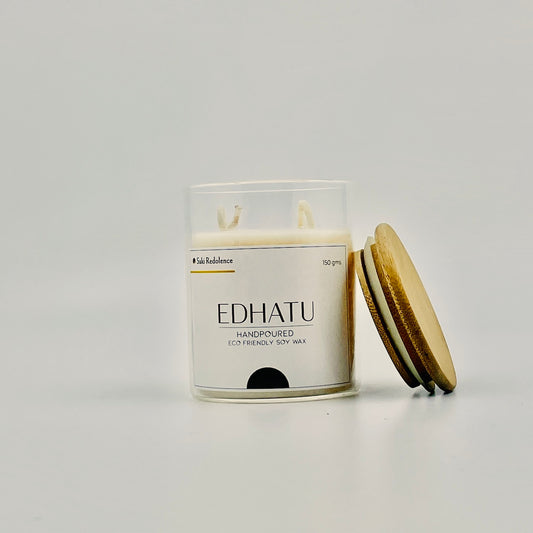 Edhatu – Scented Candle with Full Bloom Orange & Soft Petal Fragrance (150gm)